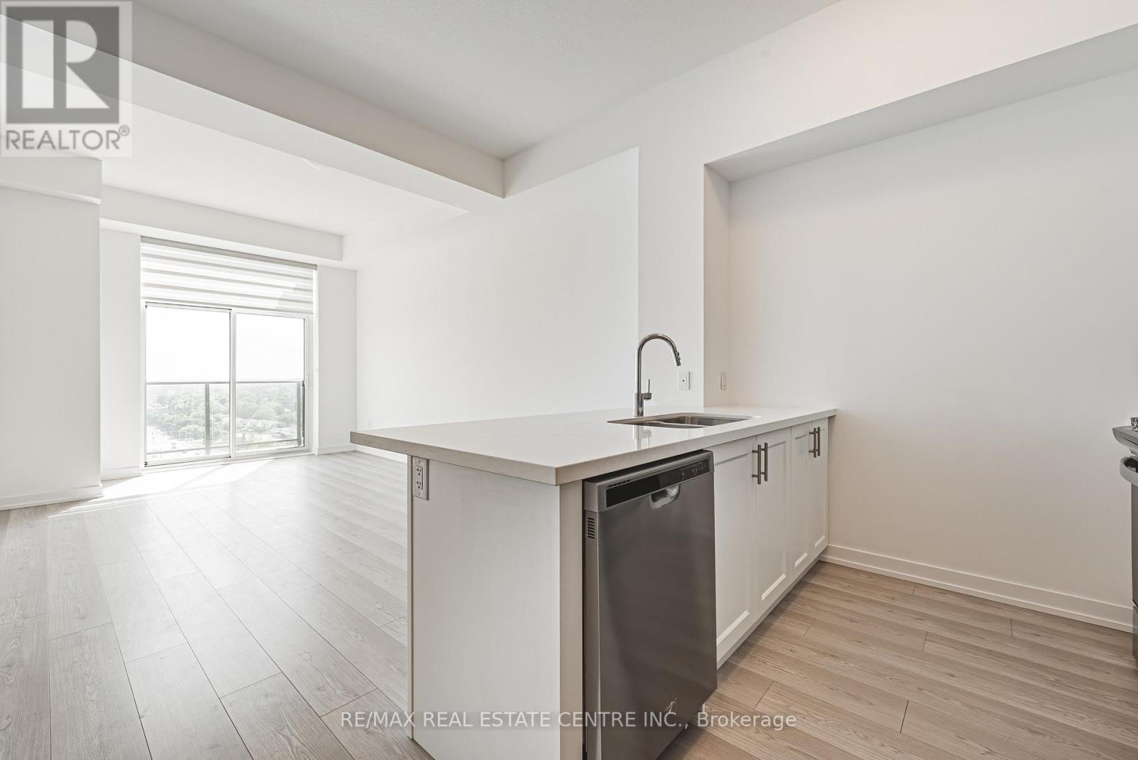 1213 - 450 Dundas Street E, Hamilton, Ontario  L0R 2H8 - Photo 8 - X12292387