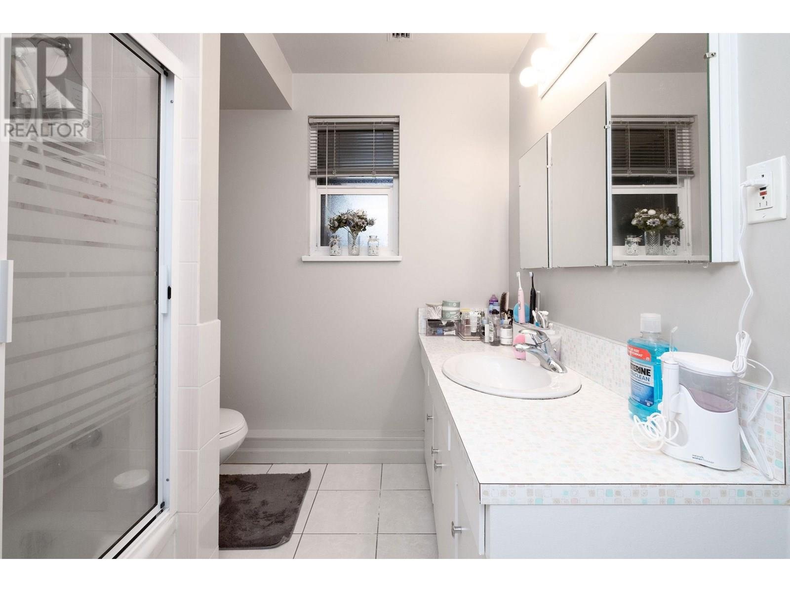 4842 Royal Oak Avenue, Burnaby, British Columbia  V5G 3M7 - Photo 15 - R3028177