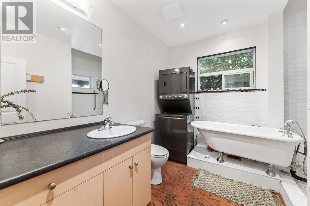 4174 Sunshine Coast Highway, Sechelt, British Columbia  V7Z 0A4 - Photo 16 - R3028178