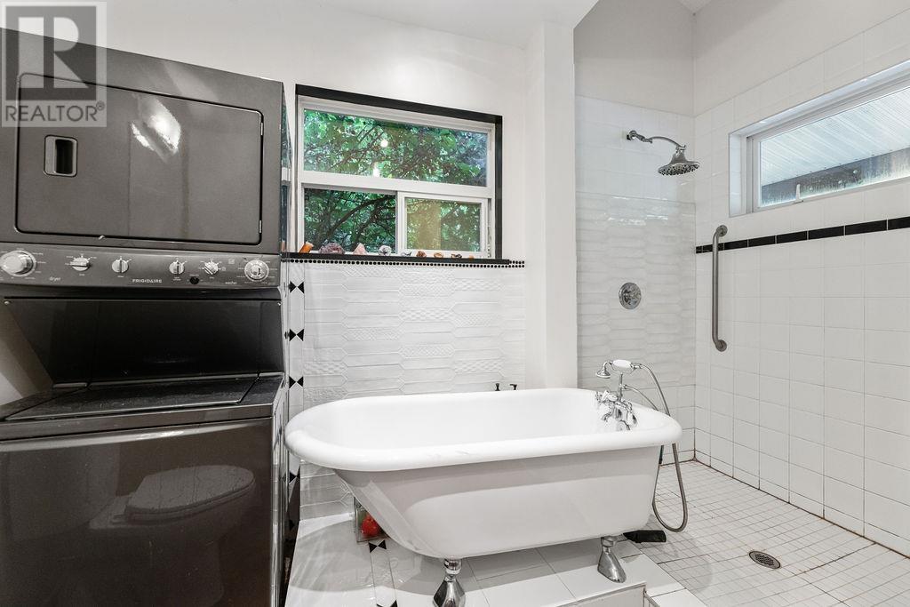 4174 Sunshine Coast Highway, Sechelt, British Columbia  V7Z 0A4 - Photo 17 - R3028178