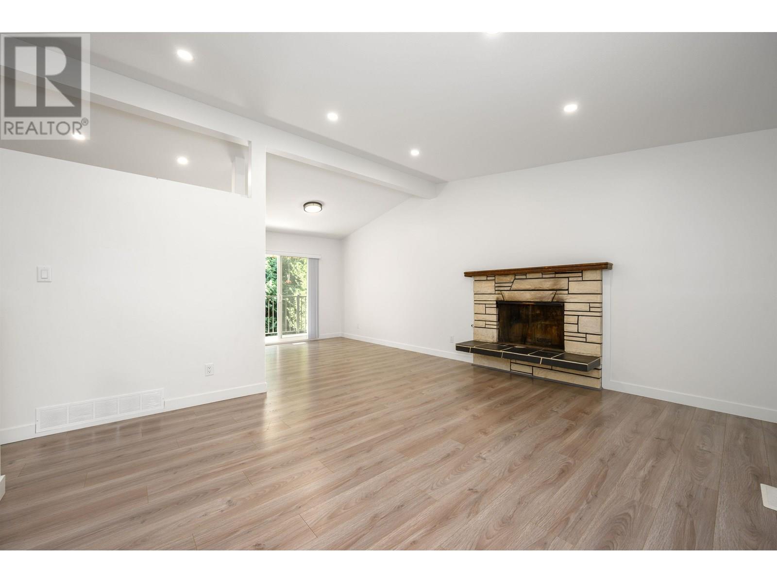 Property at 2751 MT SEYMOUR PARKWAY image 4