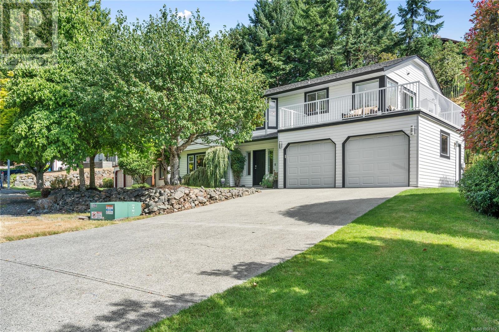 Property at 309 Nottingham Dr image 3