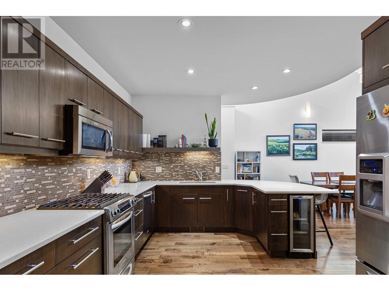 Property at 570 Sarsons Road Unit# 18 image 2