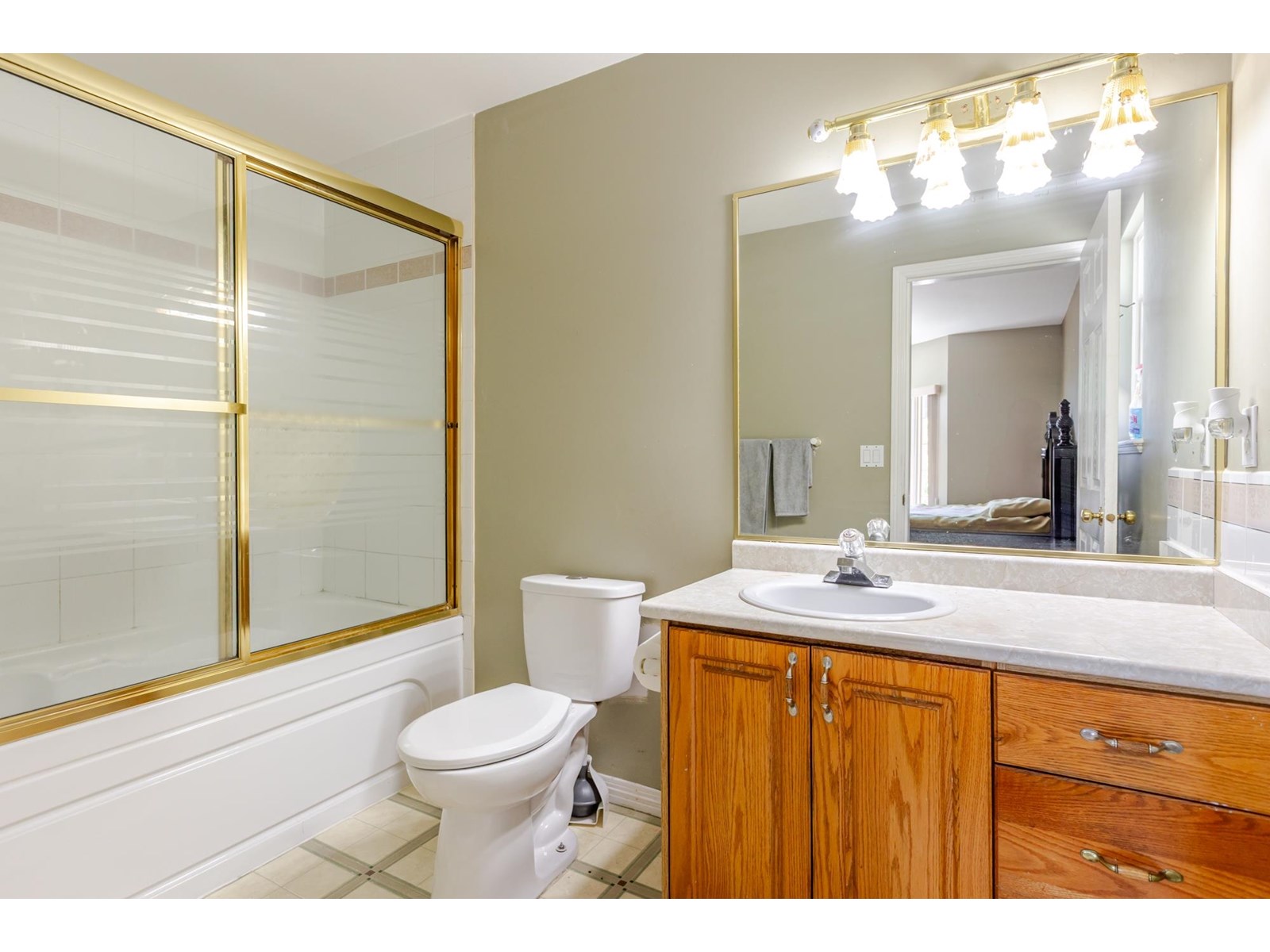 3701 Blue Jay Street, Abbotsford, British Columbia  V2T 6R6 - Photo 14 - R3027226