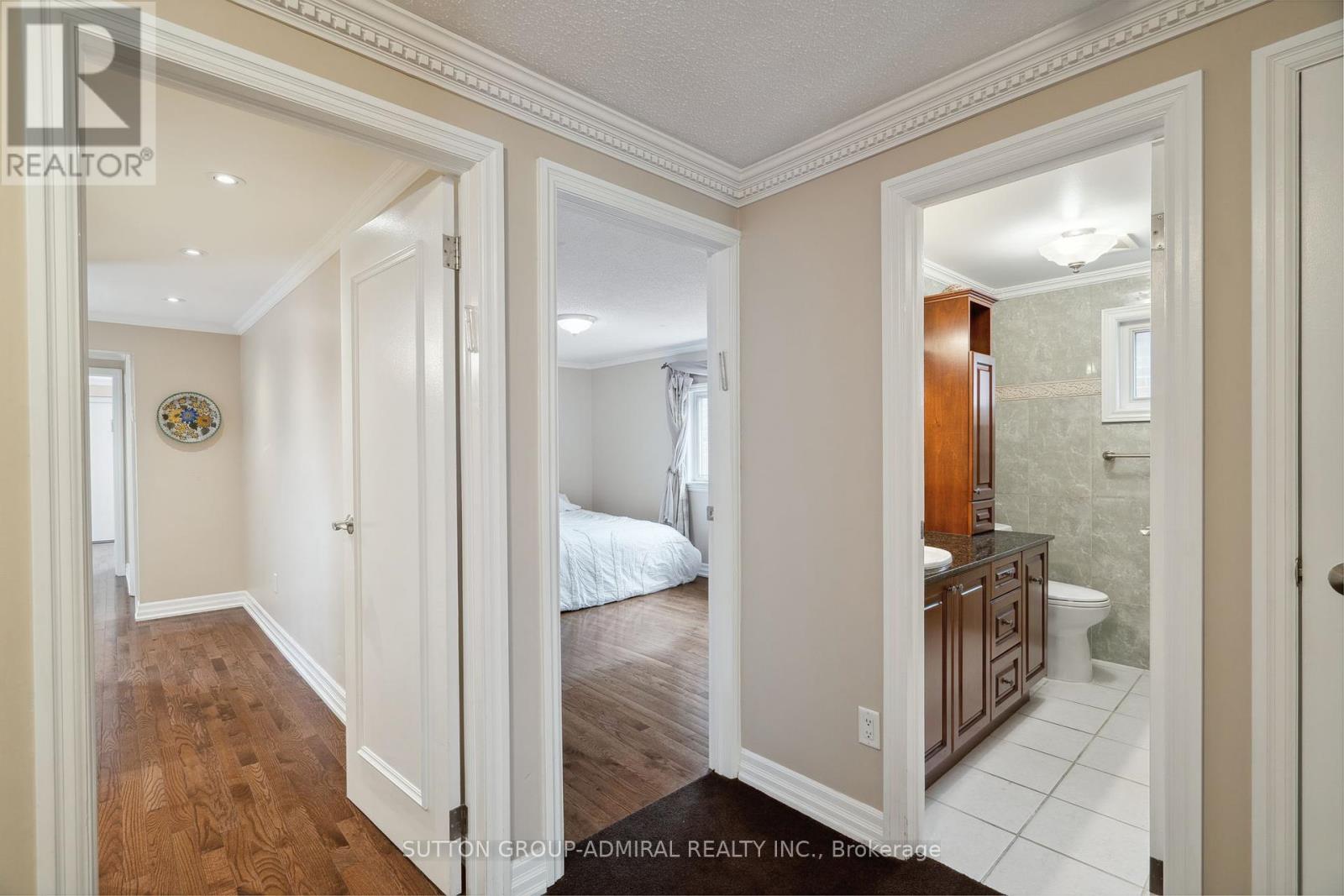 24 Patrice Crescent, Vaughan (Crestwood-Springfarm-Yorkhill), Ontario  L4J 4Y8 - Photo 27 - N12292508