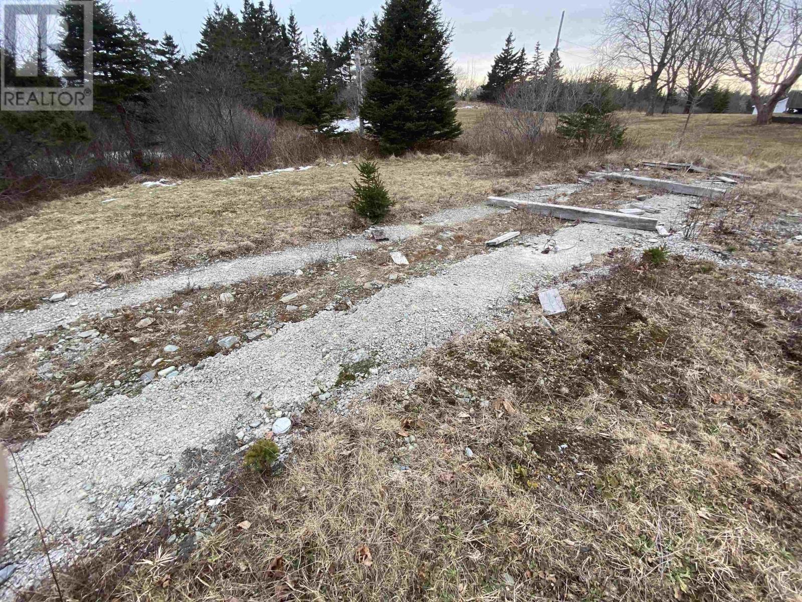 45 Franks Road, West Pubnico, Nova Scotia  B0W 3S0 - Photo 3 - 202504440