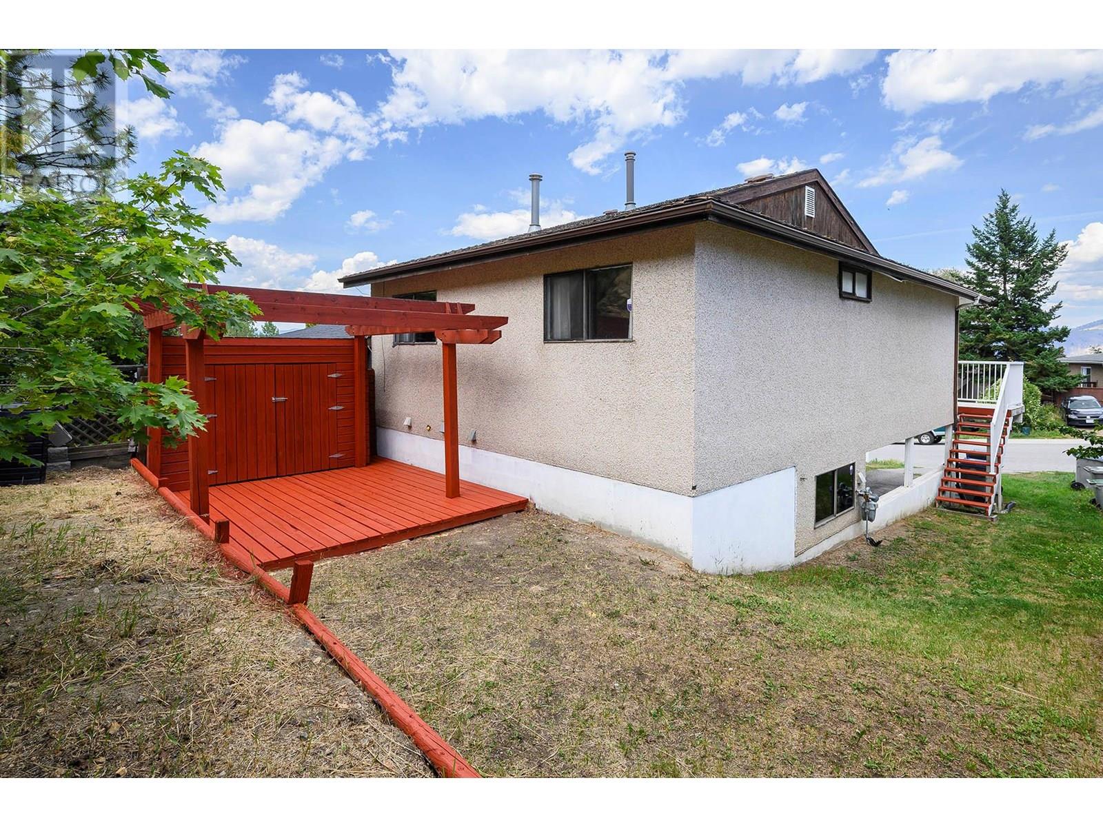 Property at 315 Waddington Drive image 4