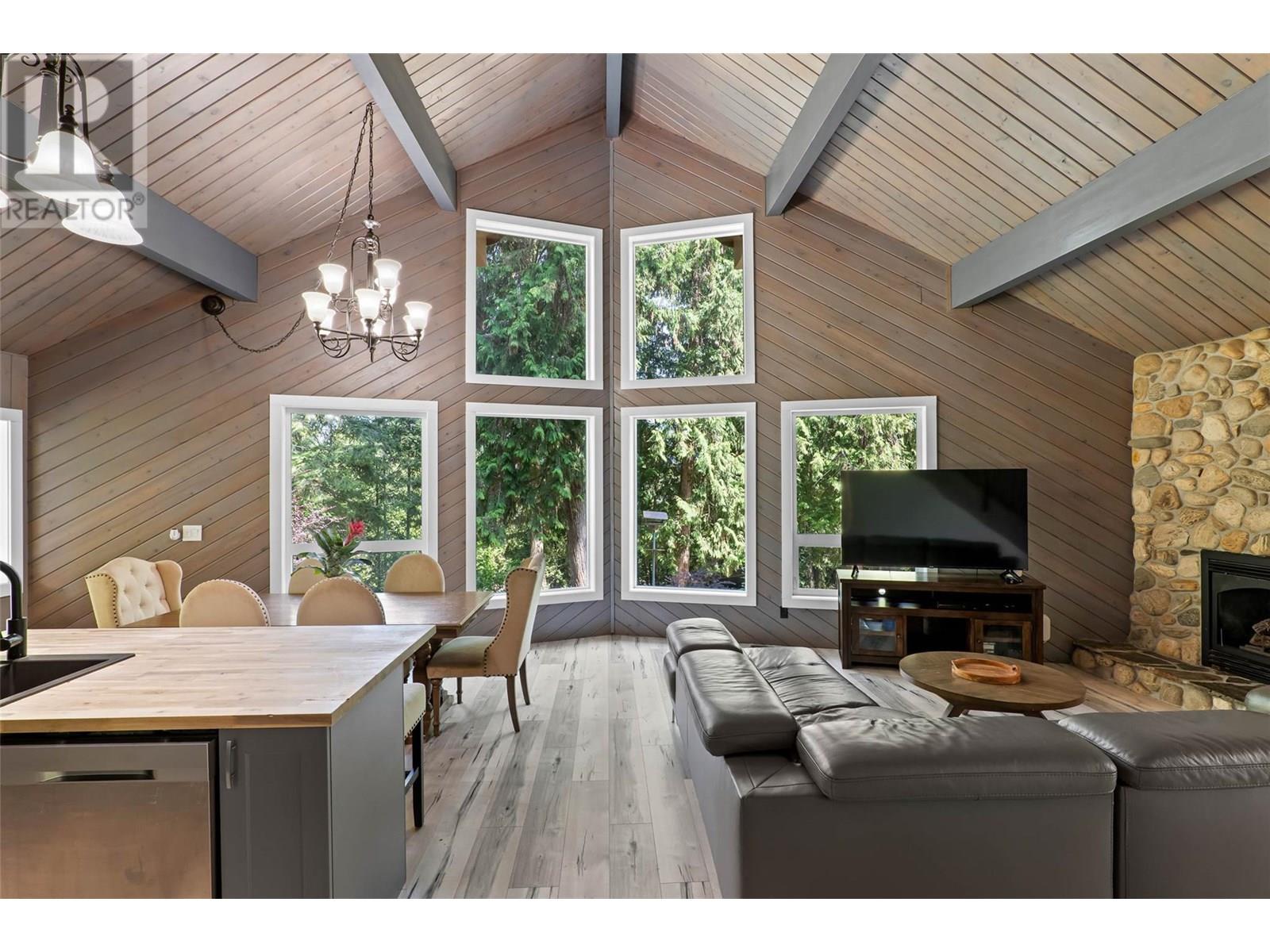 Property at 2616 Duncan Road image 3
