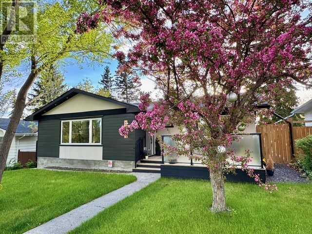 Property at 4719 Charleswood Drive NW image 1