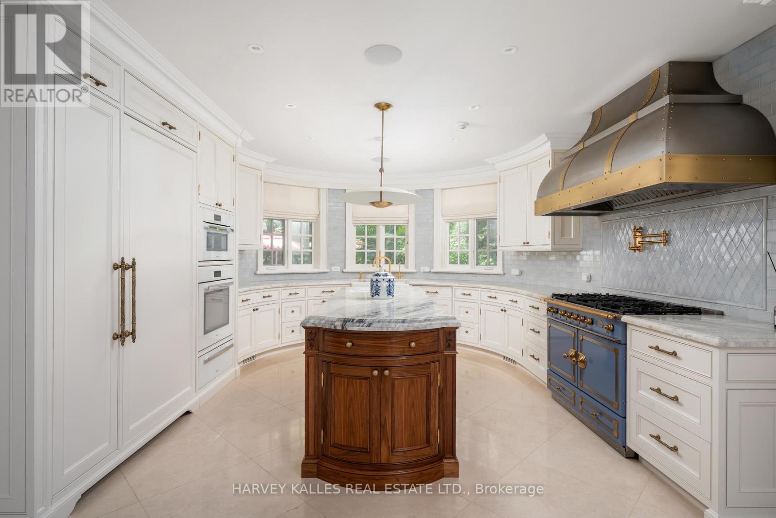 108 Sandringham Drive, Toronto, Ontario  M3H 1C9 - Photo 11 - C12292526