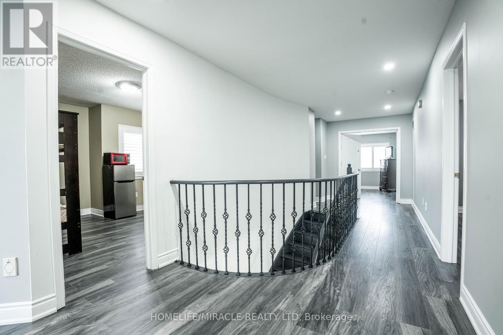 16 Signet Court, Brampton (Fletcher's Meadow), Ontario  L7A 2V1 - Photo 32 - W12292547