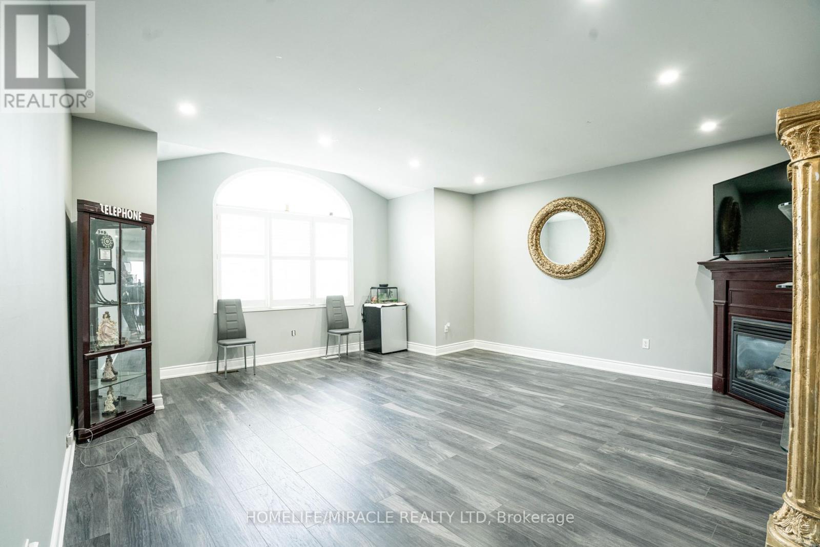 16 Signet Court, Brampton (Fletcher's Meadow), Ontario  L7A 2V1 - Photo 36 - W12292547