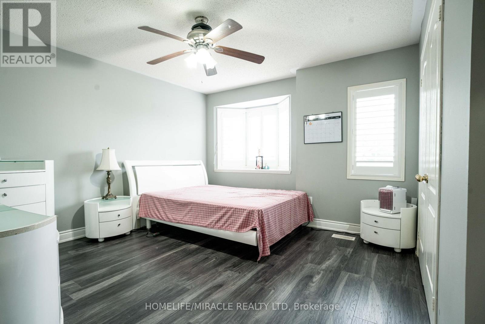 16 Signet Court, Brampton (Fletcher's Meadow), Ontario  L7A 2V1 - Photo 42 - W12292547