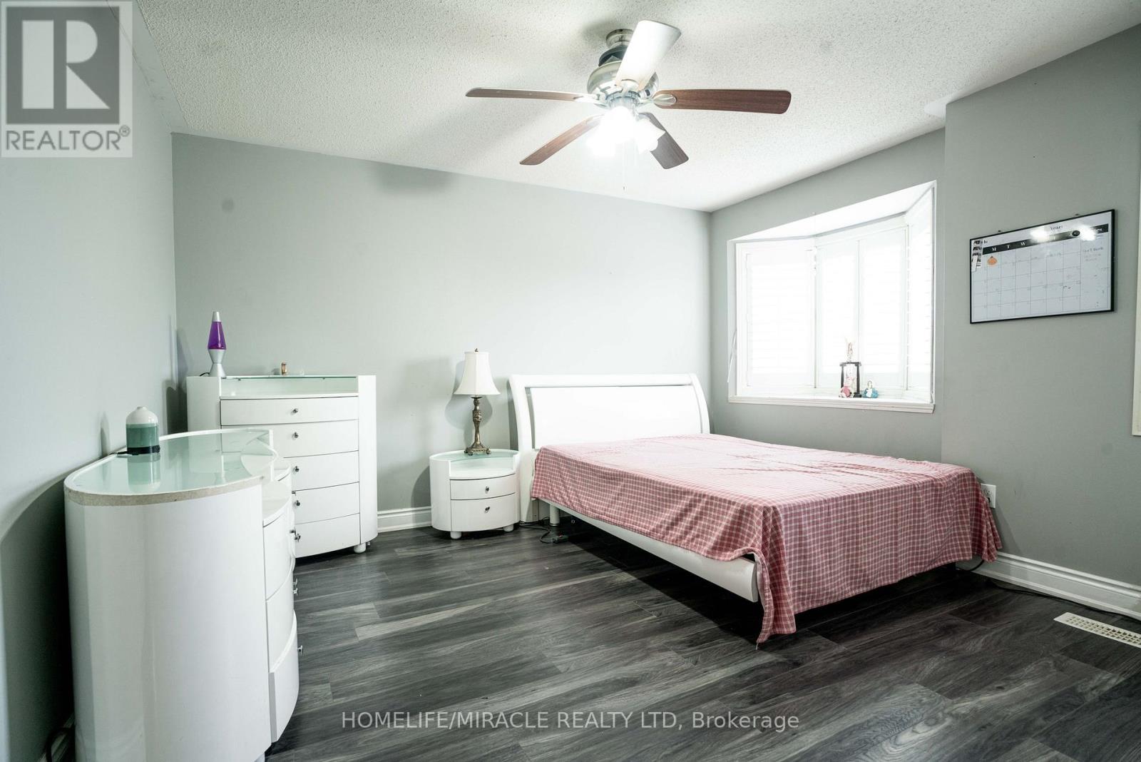 16 Signet Court, Brampton (Fletcher's Meadow), Ontario  L7A 2V1 - Photo 43 - W12292547