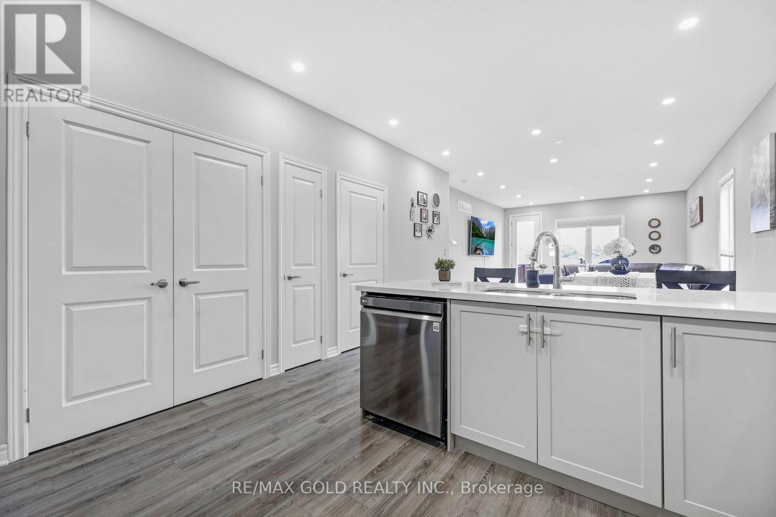 45 Harvest Avenue, Tillsonburg, Ontario  N4G 0H9 - Photo 14 - X12287913
