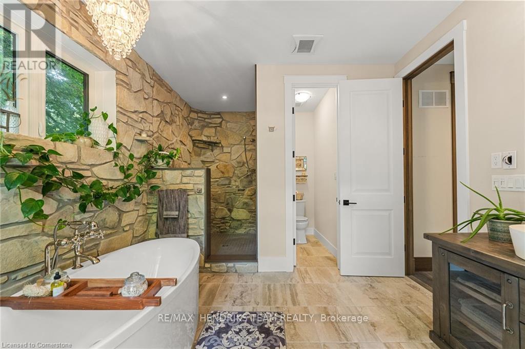 3713 Nineteenth Street, Lincoln (Lincoln-Jordan/vineland), Ontario  L0R 1S0 - Photo 21 - X12292608