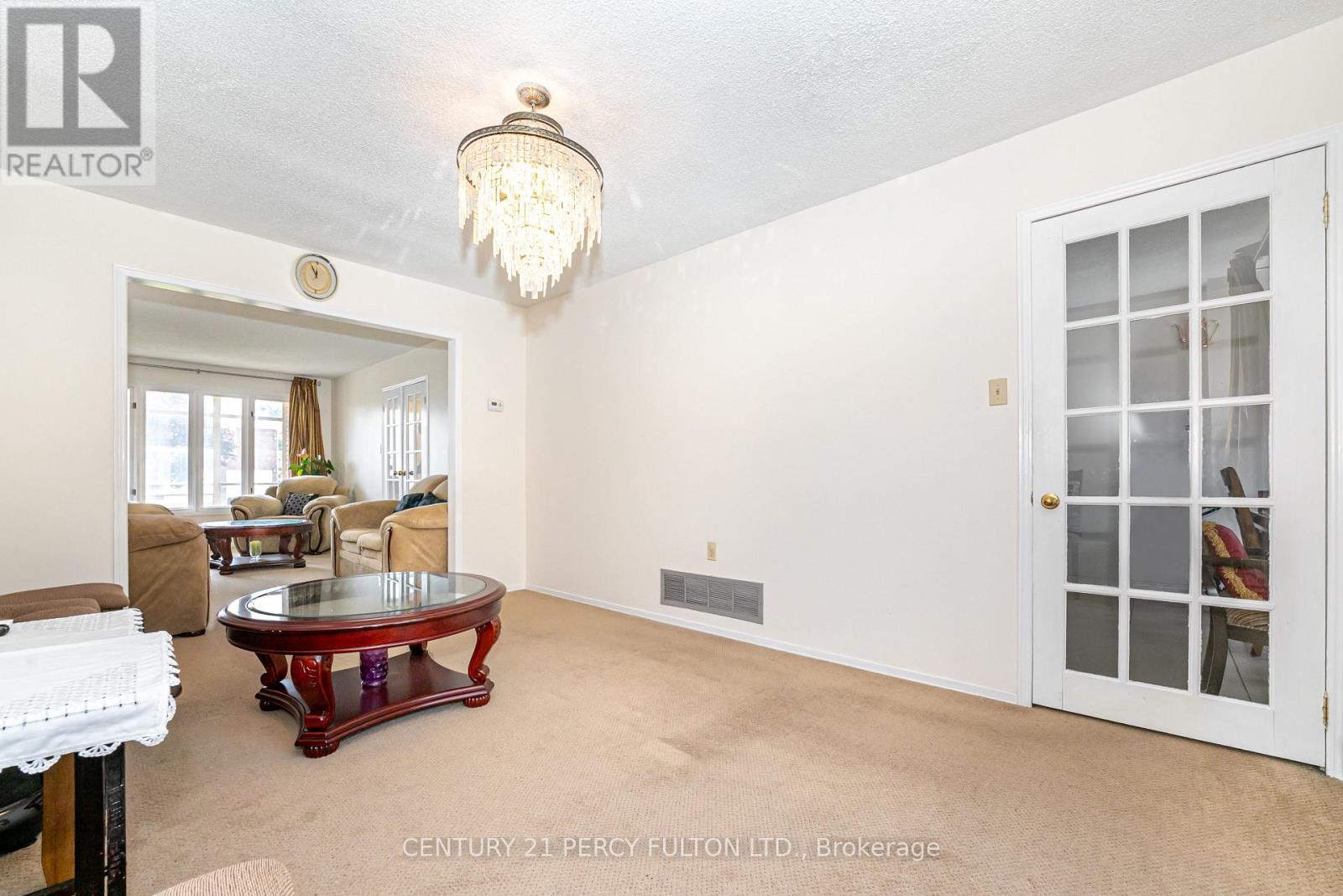1634 Beaton Way, Pickering, Ontario  L1X 1X8 - Photo 11 - E12292579