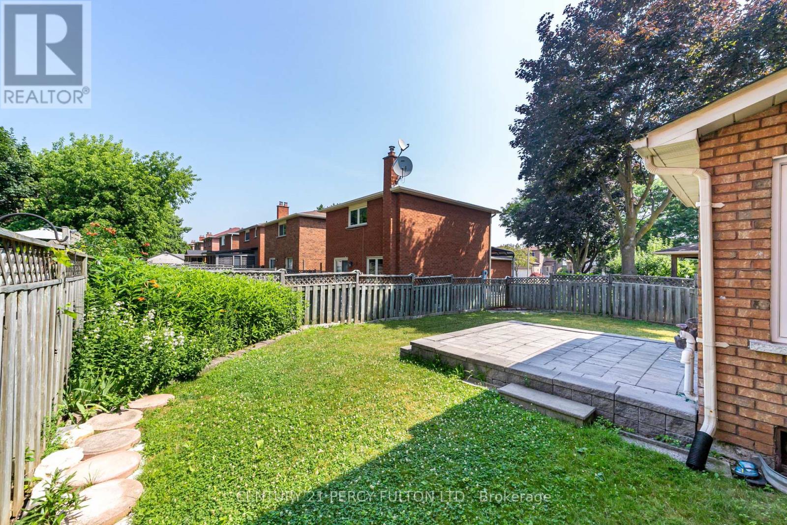 1634 Beaton Way, Pickering, Ontario  L1X 1X8 - Photo 49 - E12292579