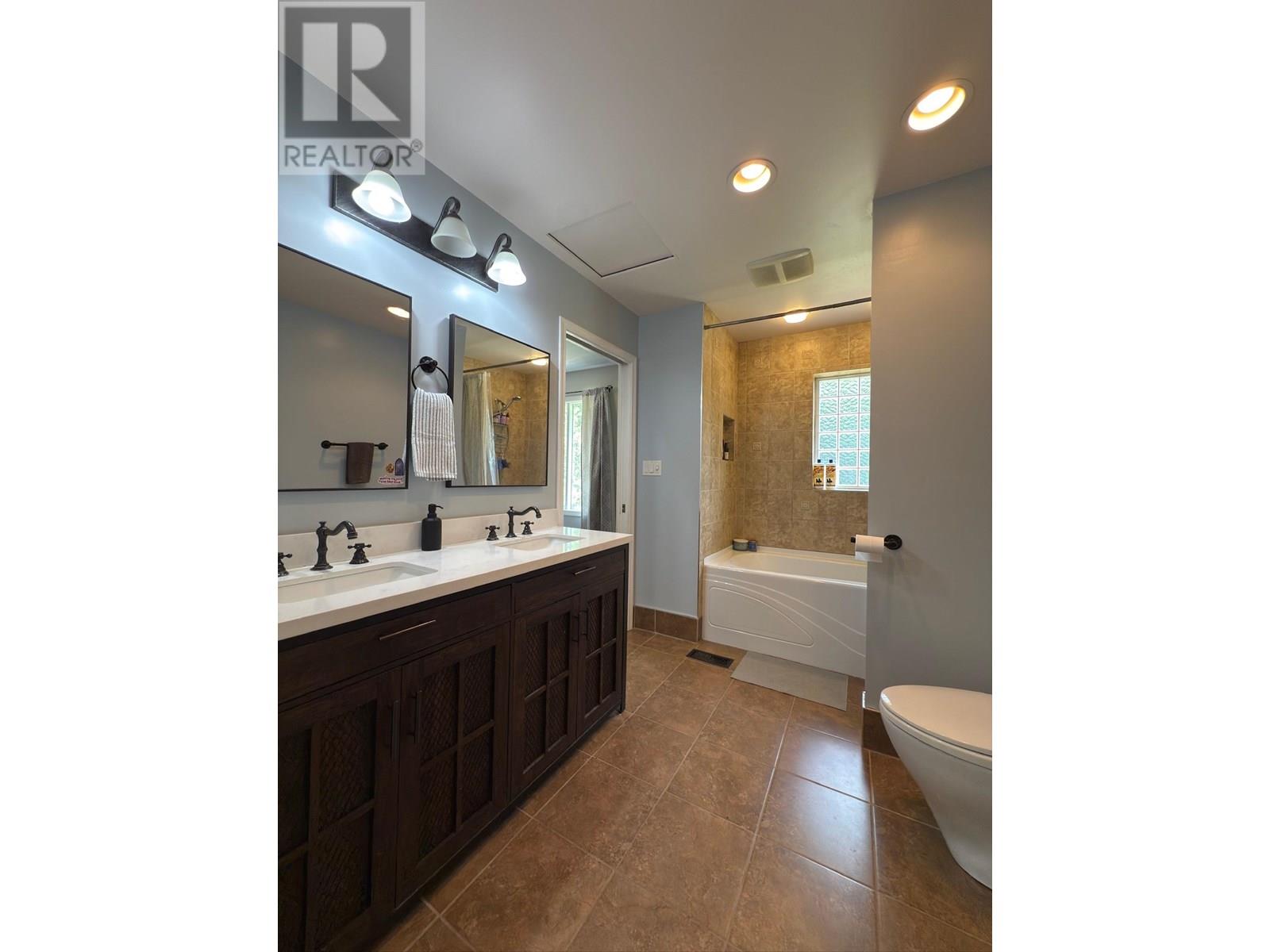 295 Westcoast Road, Williams Lake, British Columbia  V2G 5N3 - Photo 27 - R3028257