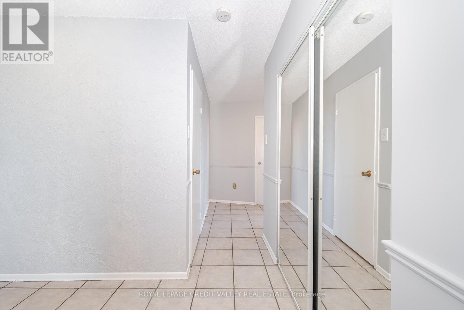405 - 5 San Romanoway, Toronto, Ontario  M3N 2Y4 - Photo 18 - W12292562