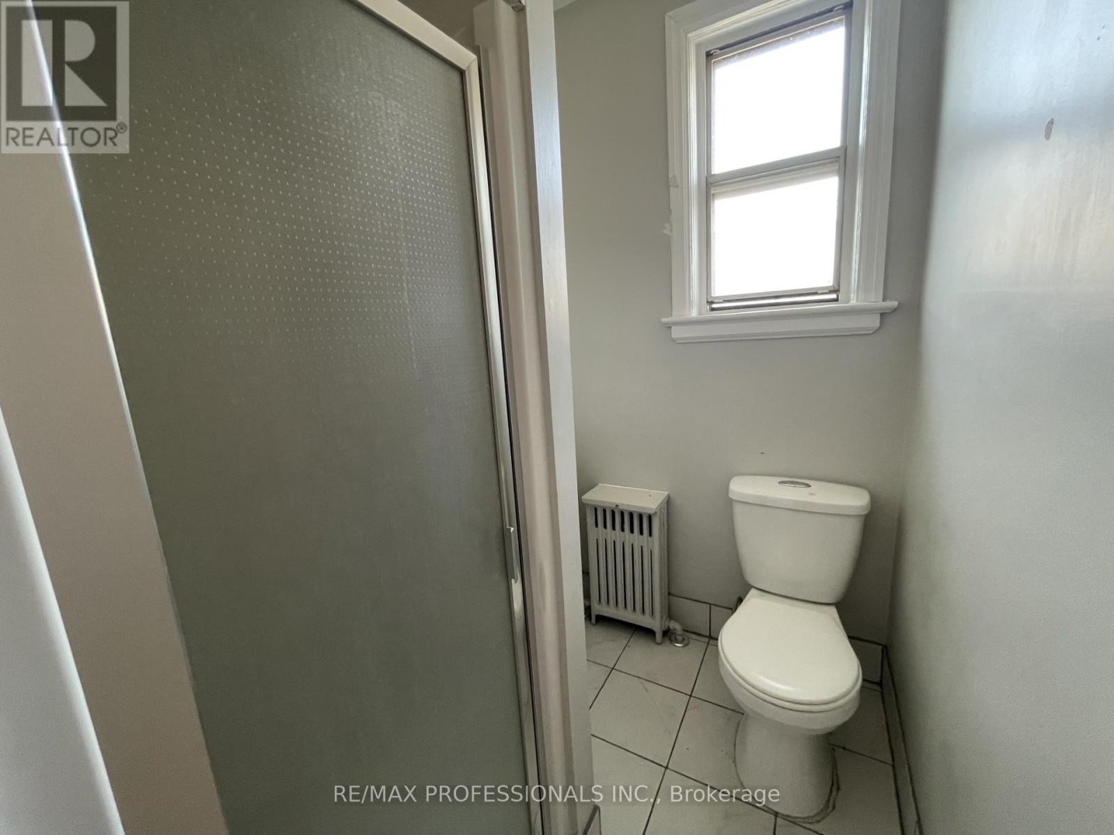 1 - 3210 Lake Shore Boulevard, Toronto, Ontario M8V 1L9 - Photo 7 - W12292596