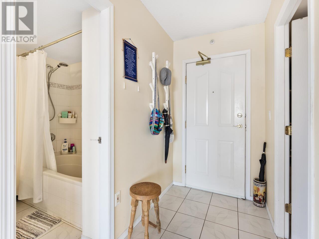 2103 719 Princess Street, New Westminster, British Columbia  V3M 6T9 - Photo 2 - R3028166