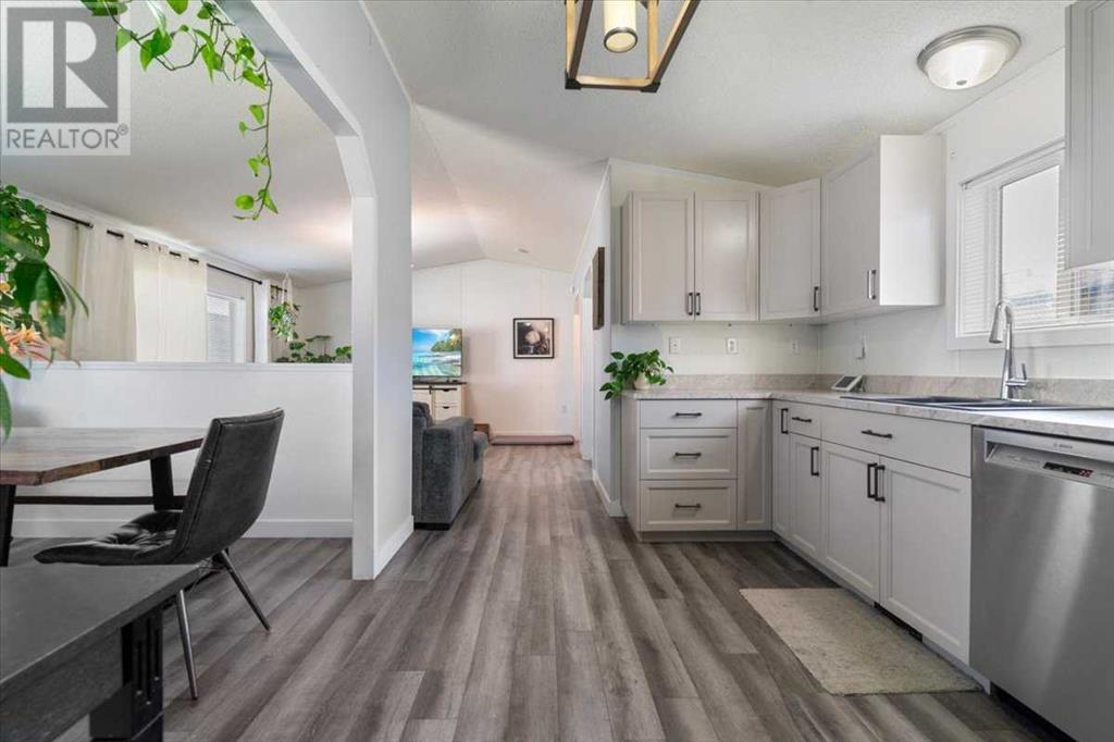 Property at 8512 89 Street image 2