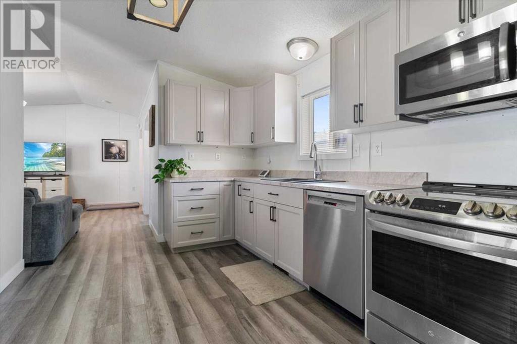 Property at 8512 89 Street image 3