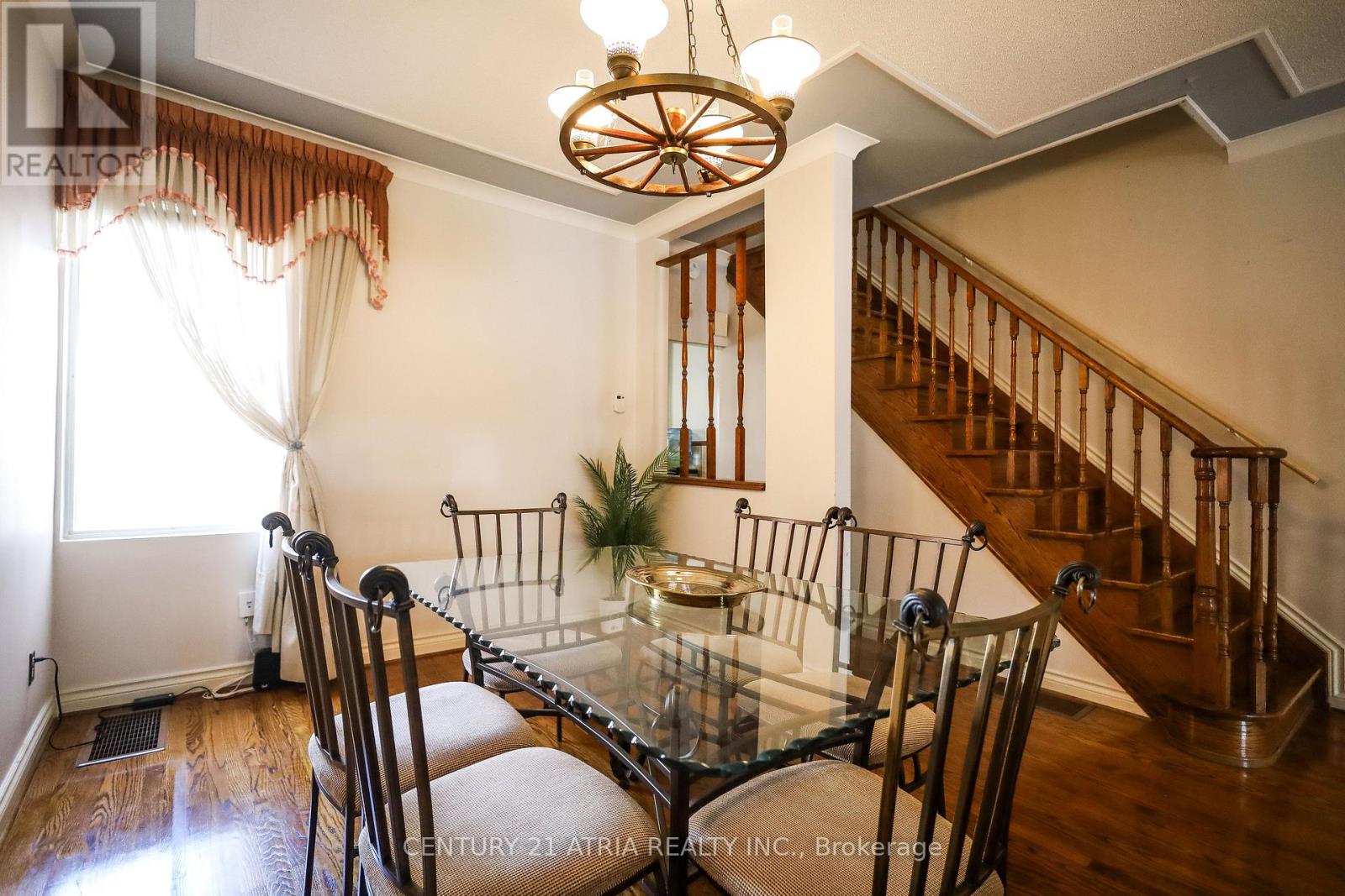869 Pape Avenue E, Toronto (Danforth Village-East York), Ontario  M4K 3T7 - Photo 11 - E12292620