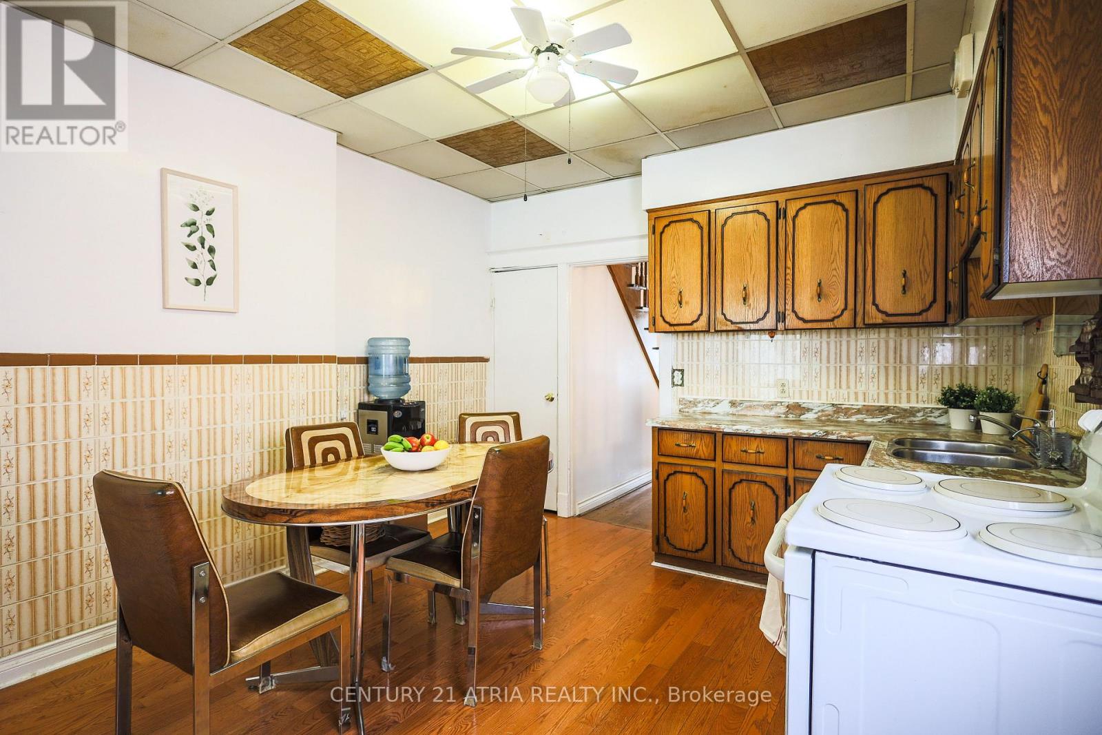 869 Pape Avenue E, Toronto (Danforth Village-East York), Ontario  M4K 3T7 - Photo 14 - E12292620