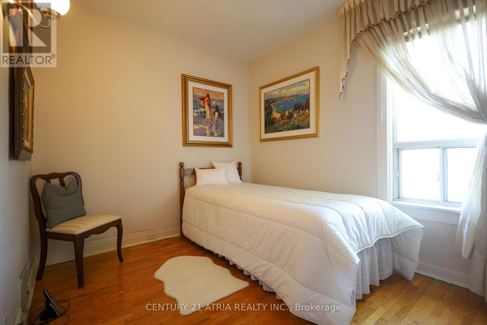 869 Pape Avenue E, Toronto (Danforth Village-East York), Ontario  M4K 3T7 - Photo 22 - E12292620