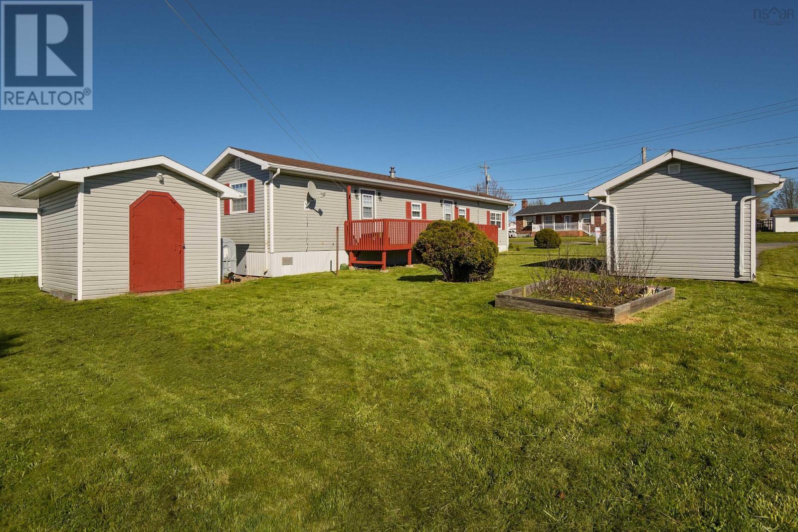 104 Butts Street, Sydney Mines, Nova Scotia  B1V 1N5 - Photo 30 - 202512625