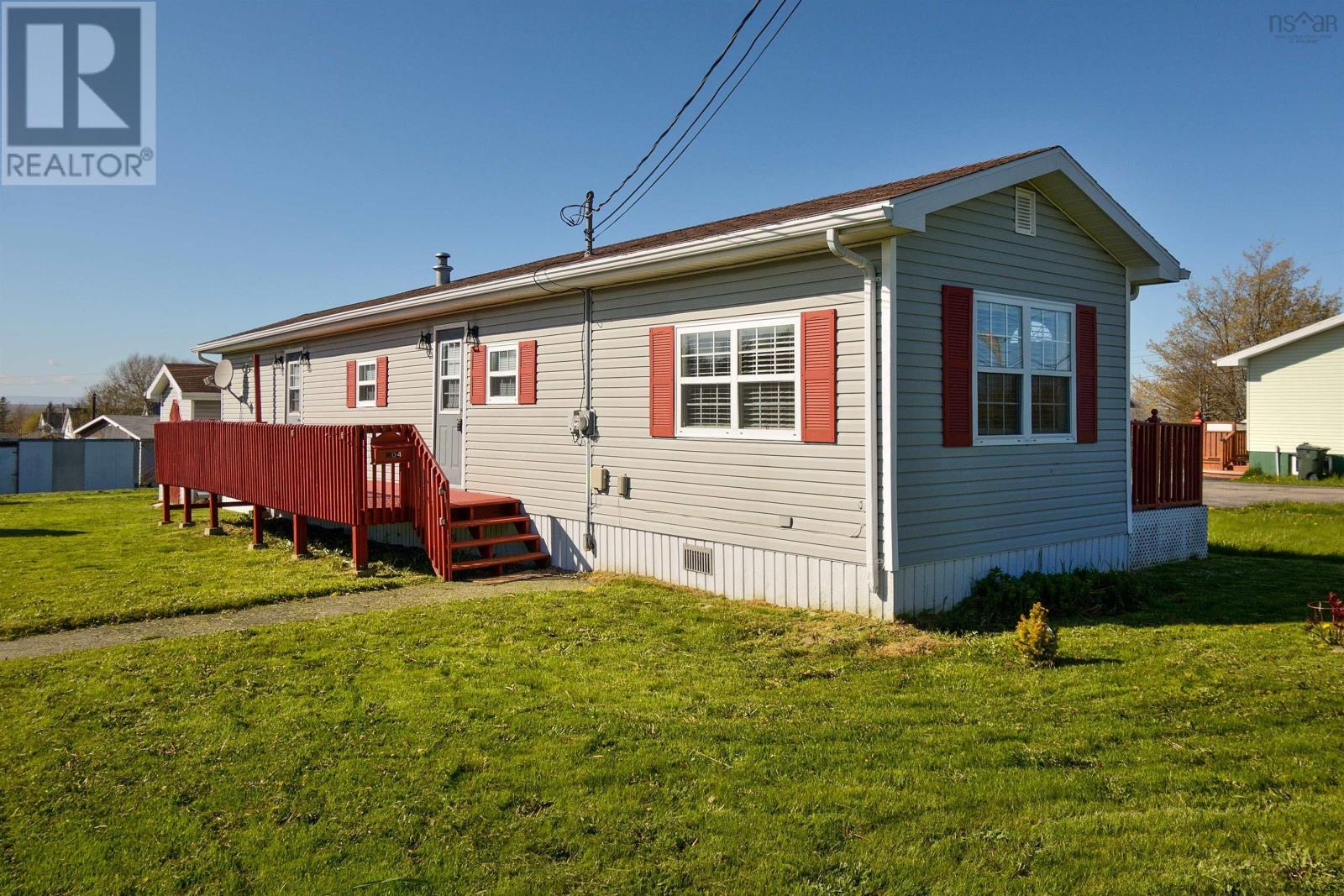 104 Butts Street, Sydney Mines, Nova Scotia  B1V 1N5 - Photo 1 - 202512625