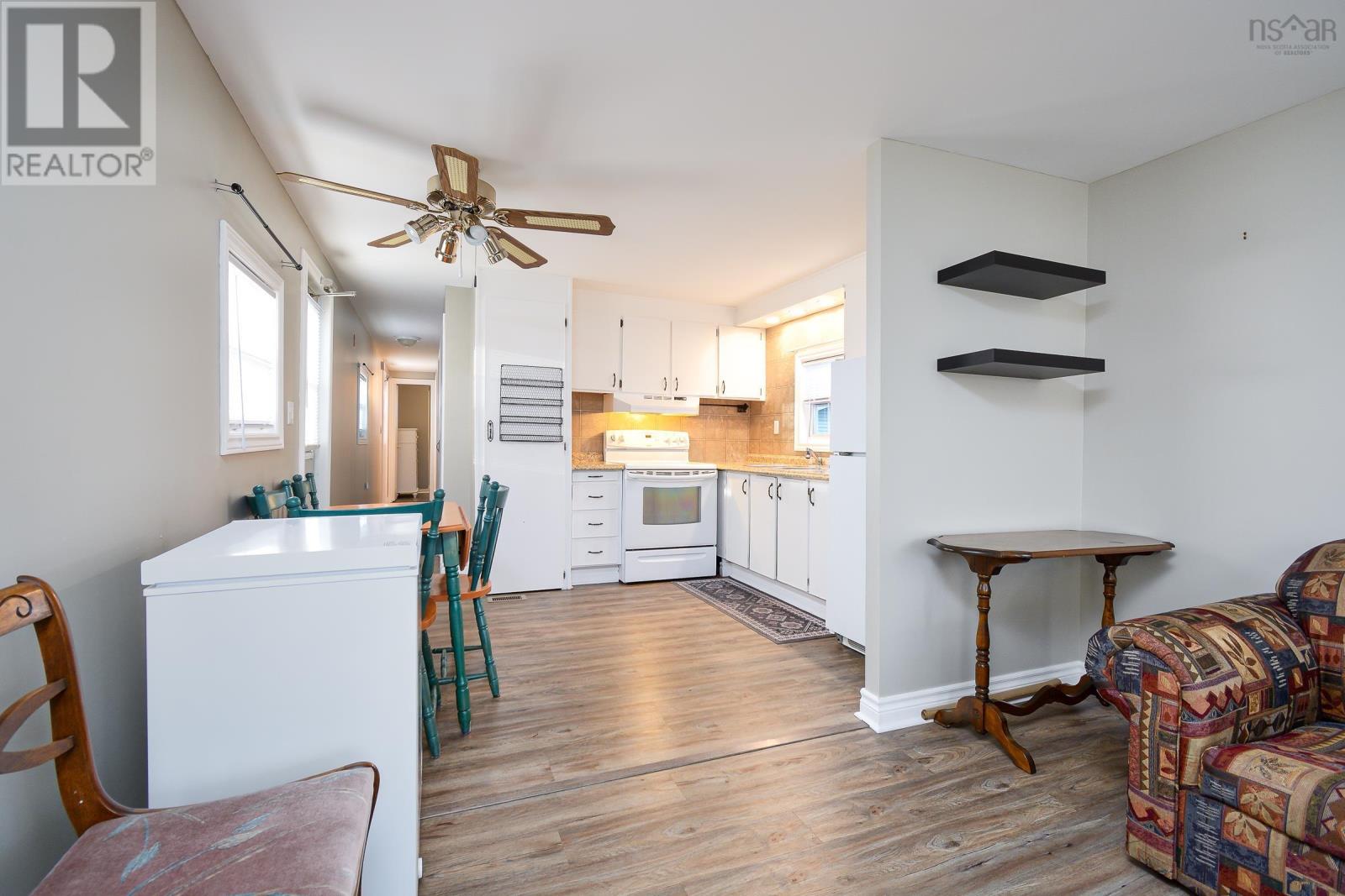 104 Butts Street, Sydney Mines, Nova Scotia  B1V 1N5 - Photo 13 - 202512625