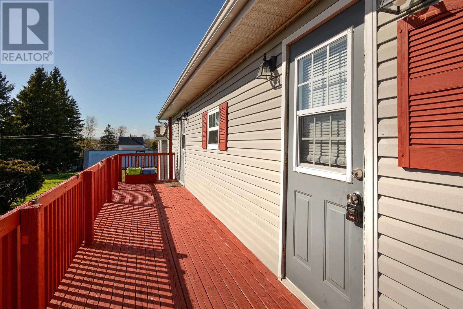 104 Butts Street, Sydney Mines, Nova Scotia  B1V 1N5 - Photo 6 - 202512625