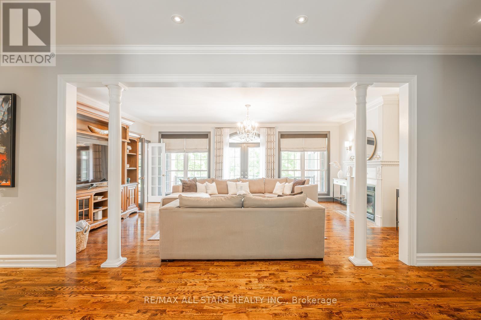 2 Robert Gray Road, Whitchurch-Stouffville (Ballantrae), Ontario  L4A 1M4 - Photo 13 - N12292624