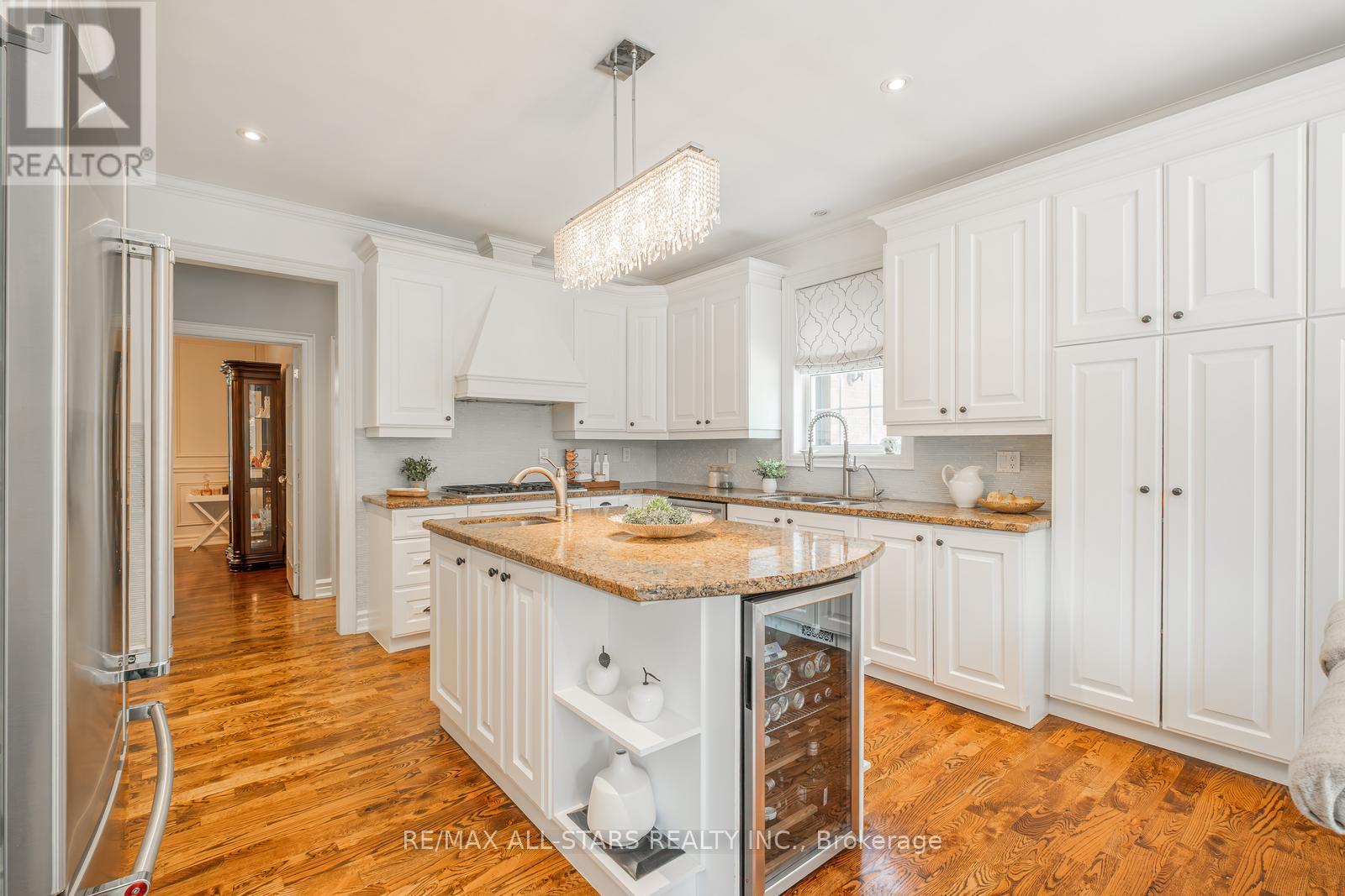 2 Robert Gray Road, Whitchurch-Stouffville (Ballantrae), Ontario  L4A 1M4 - Photo 19 - N12292624