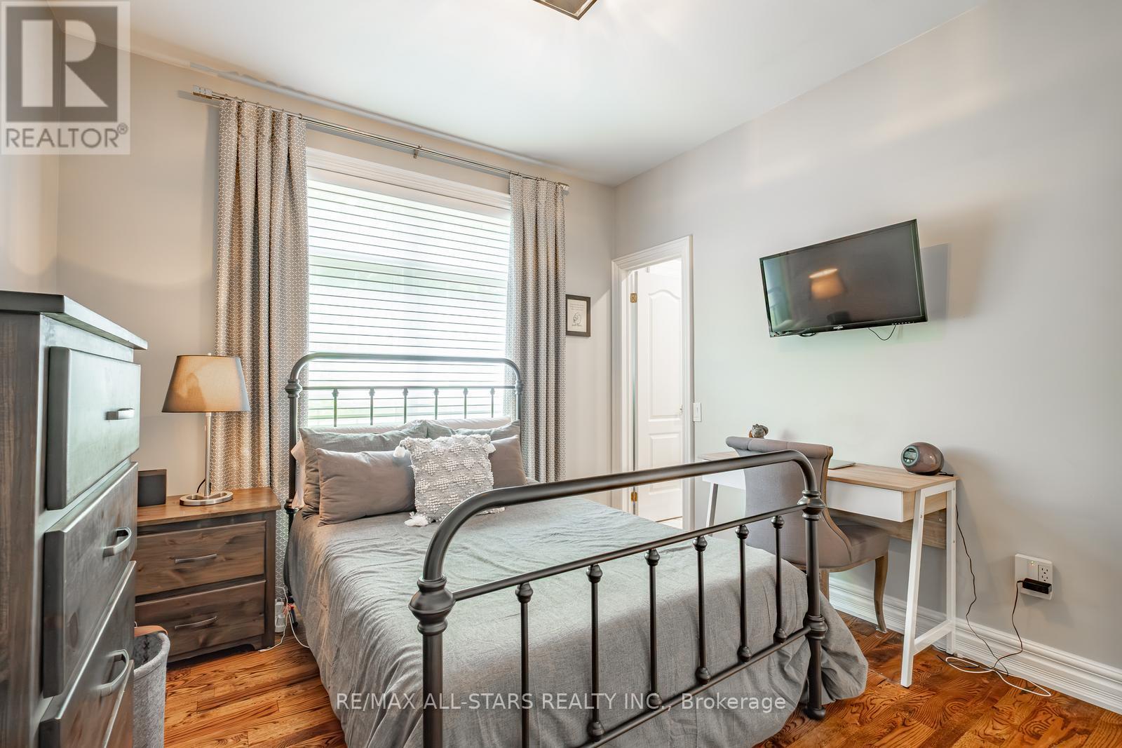 2 Robert Gray Road, Whitchurch-Stouffville (Ballantrae), Ontario  L4A 1M4 - Photo 28 - N12292624