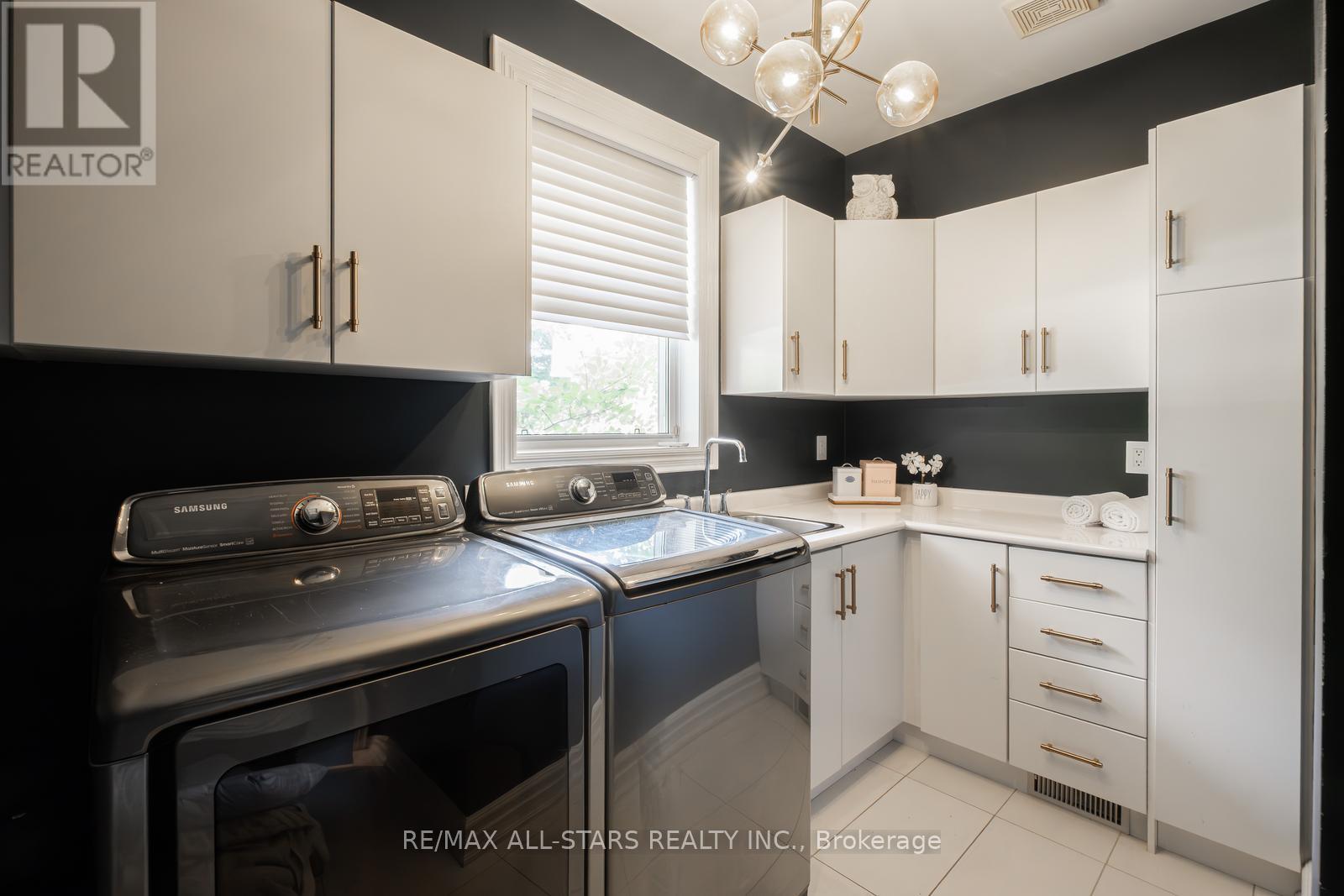 2 Robert Gray Road, Whitchurch-Stouffville (Ballantrae), Ontario  L4A 1M4 - Photo 32 - N12292624