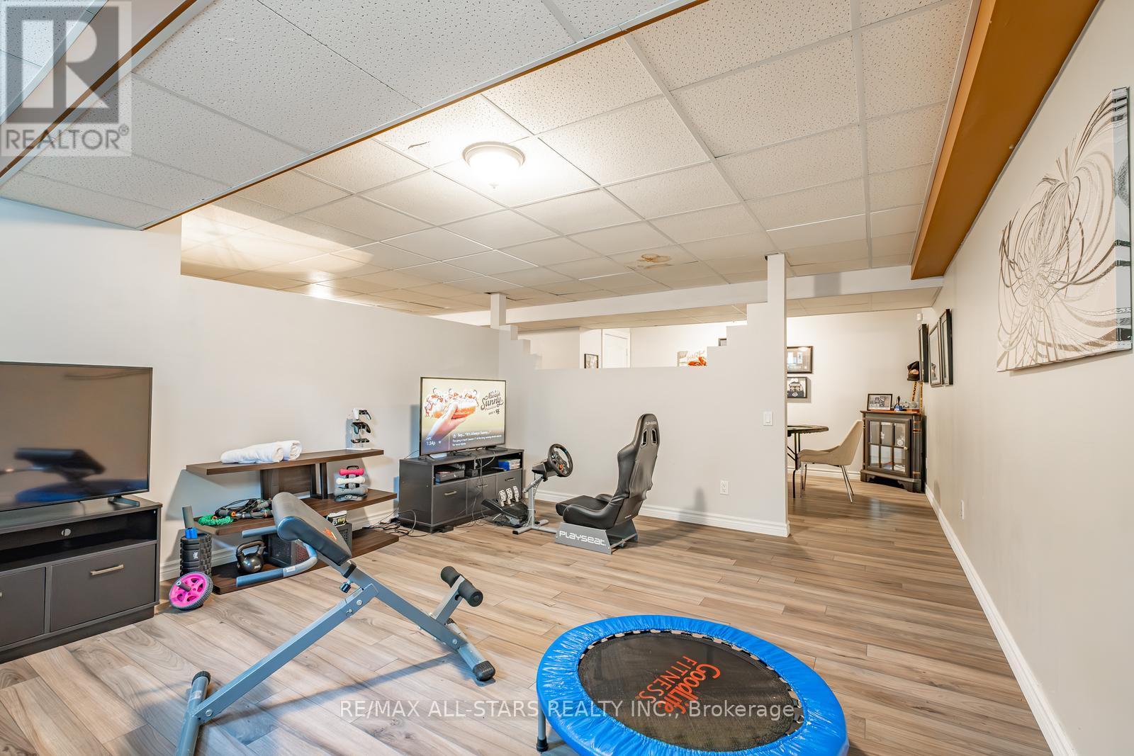 2 Robert Gray Road, Whitchurch-Stouffville (Ballantrae), Ontario  L4A 1M4 - Photo 40 - N12292624