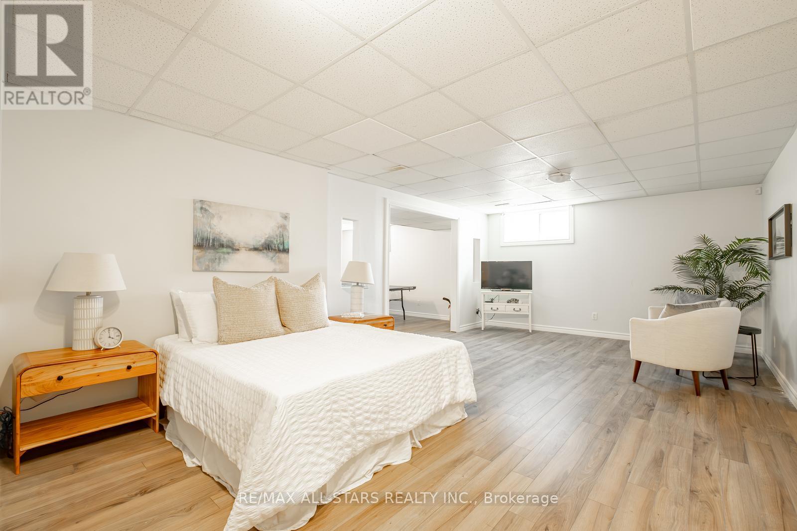2 Robert Gray Road, Whitchurch-Stouffville (Ballantrae), Ontario  L4A 1M4 - Photo 42 - N12292624