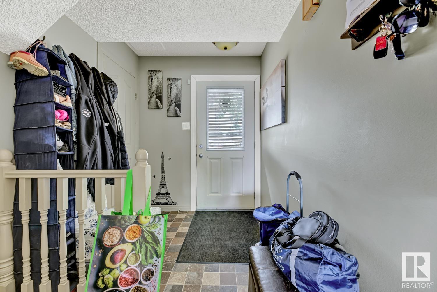 Property at 11406 139 AV NW image 3