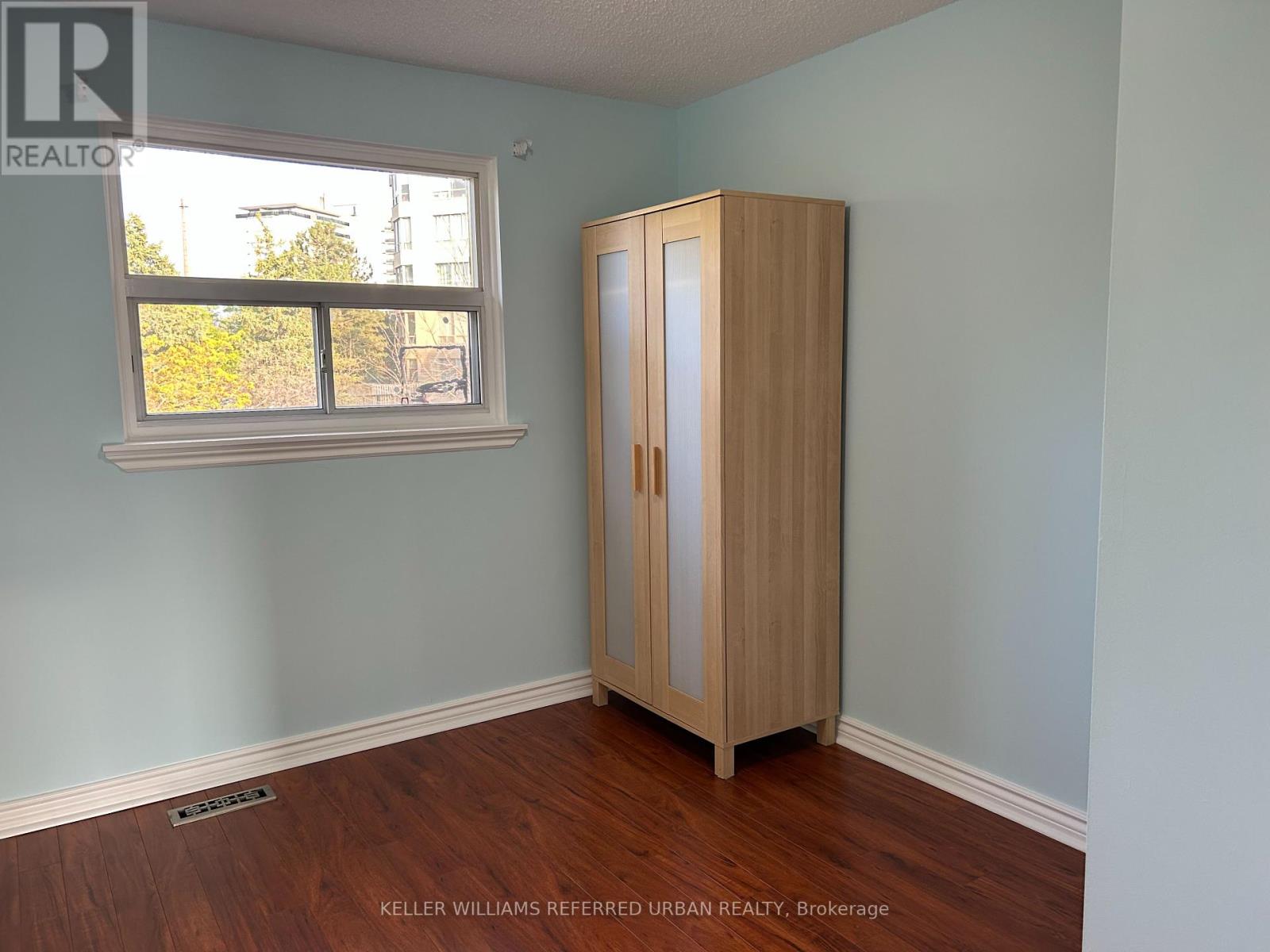 3 Robert Hicks Drive, Toronto, Ontario  M2R 3R1 - Photo 10 - C12292632