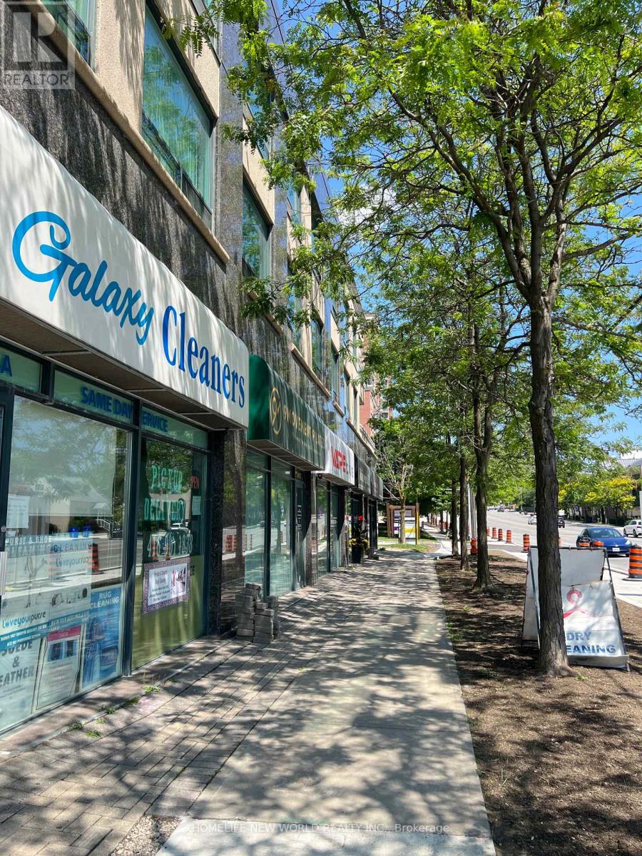 303 - 1 Hycrest Avenue, Toronto (Willowdale East), Ontario  M2N 6V8 - Photo 4 - C12292651