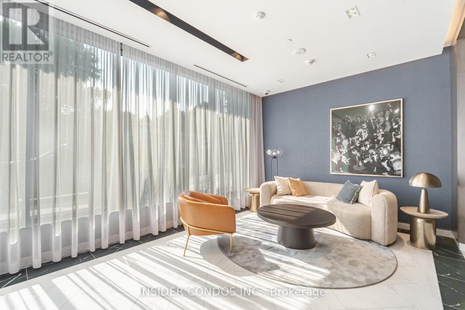 717 - 500 Dupont Street, Toronto, Ontario M6G 1Y7 - Photo 5 - C12292667