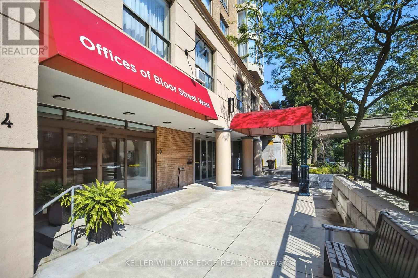 201 - 2100 BLOOR STREET W, Toronto, Ontario
