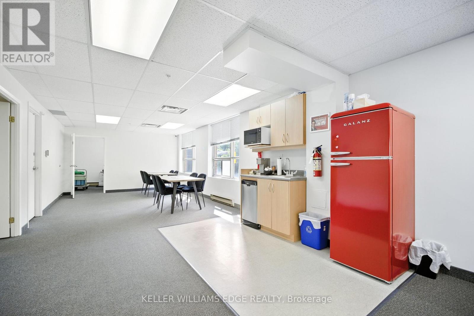 201 - 2100 Bloor Street W, Toronto, Ontario  M6S 1M7 - Photo 2 - W12292633