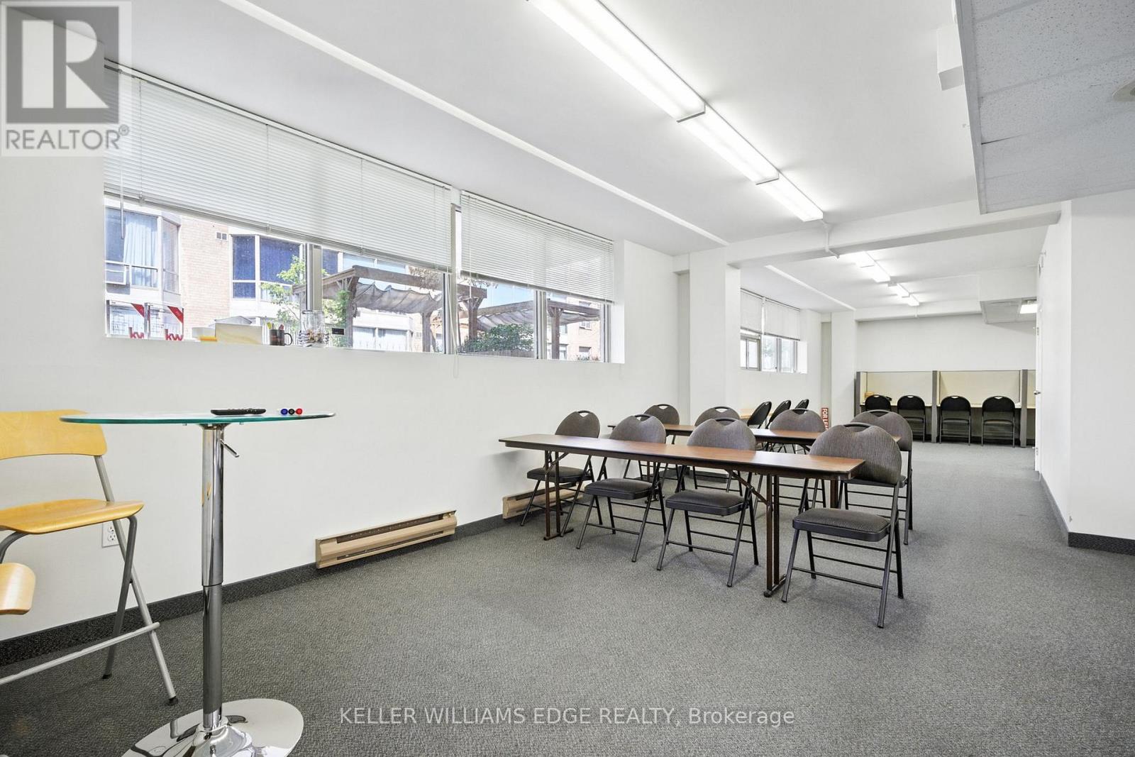 201 - 2100 Bloor Street W, Toronto, Ontario  M6S 1M7 - Photo 4 - W12292633