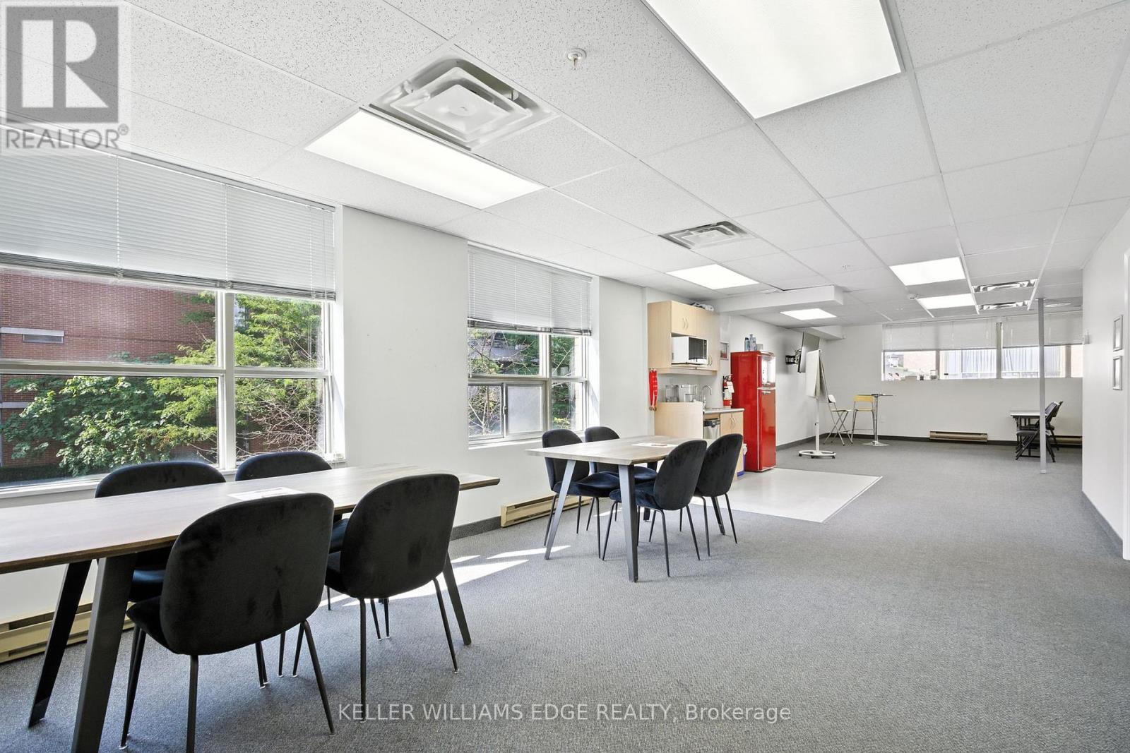 201 - 2100 Bloor Street W, Toronto, Ontario  M6S 1M7 - Photo 7 - W12292633