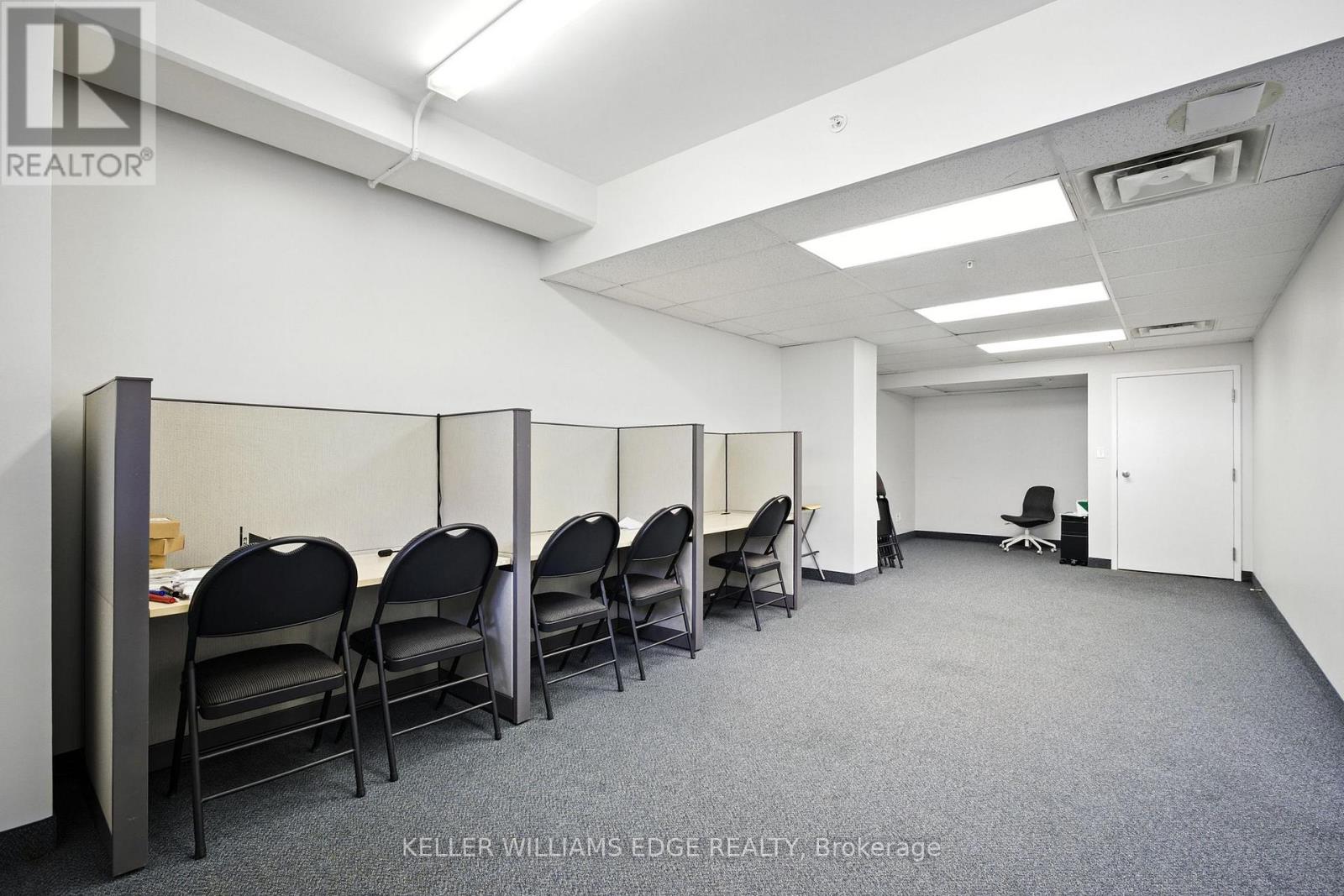 201 - 2100 Bloor Street W, Toronto, Ontario  M6S 1M7 - Photo 8 - W12292633